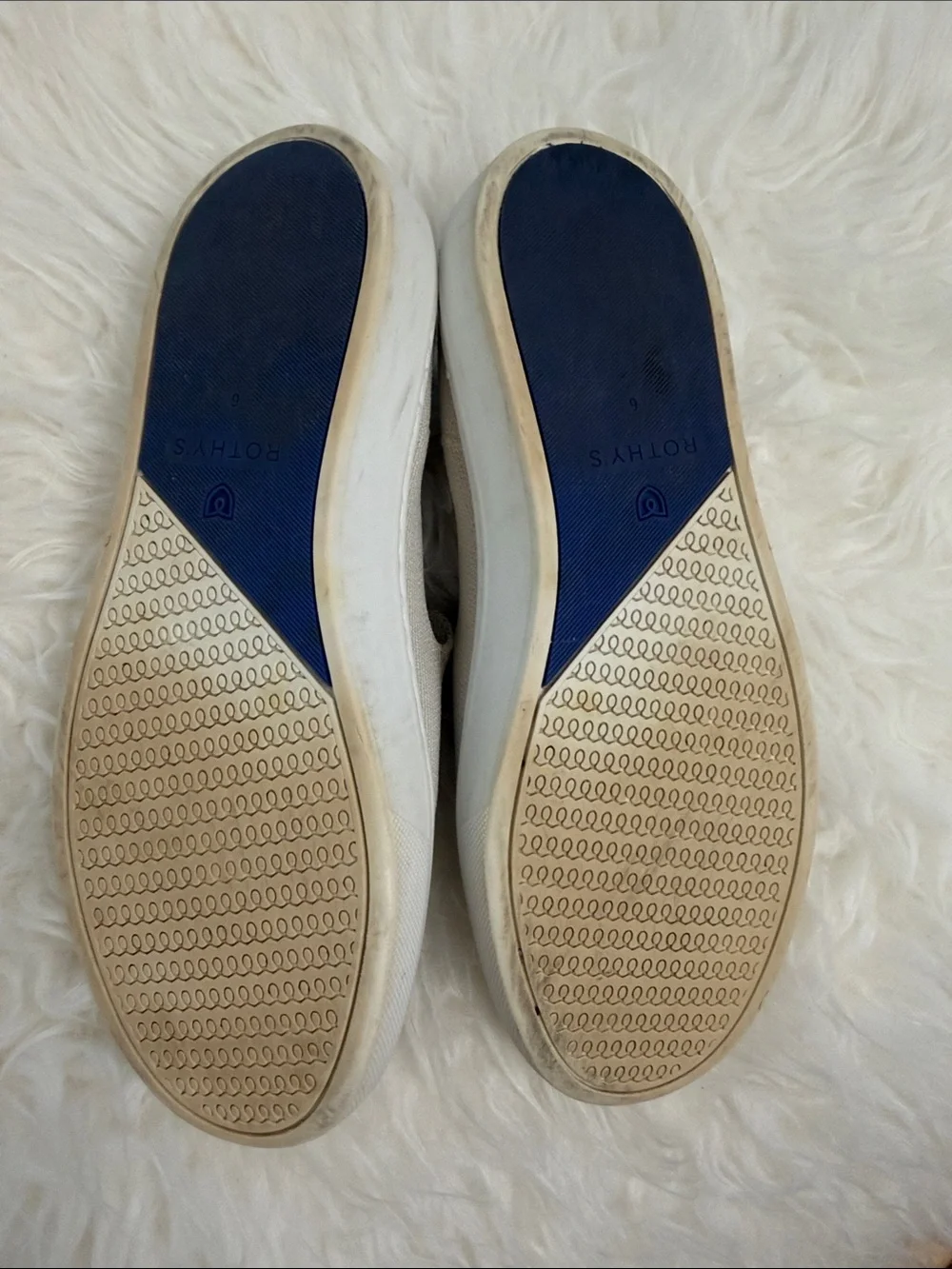 Rothy's Sneaker Women Light Gray Slip-On Loafers with Navy Trim Size 6